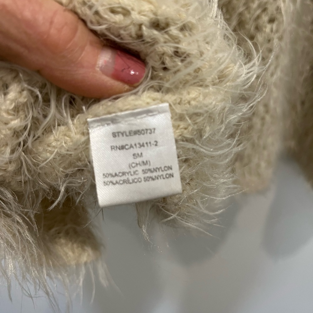 Fuzzy Sweater - Picture 5 of 5